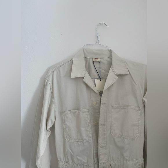 Levi’s Women’s Cotton Cargo Long-Sleeve Jumpsuit - Picture 3 of 5